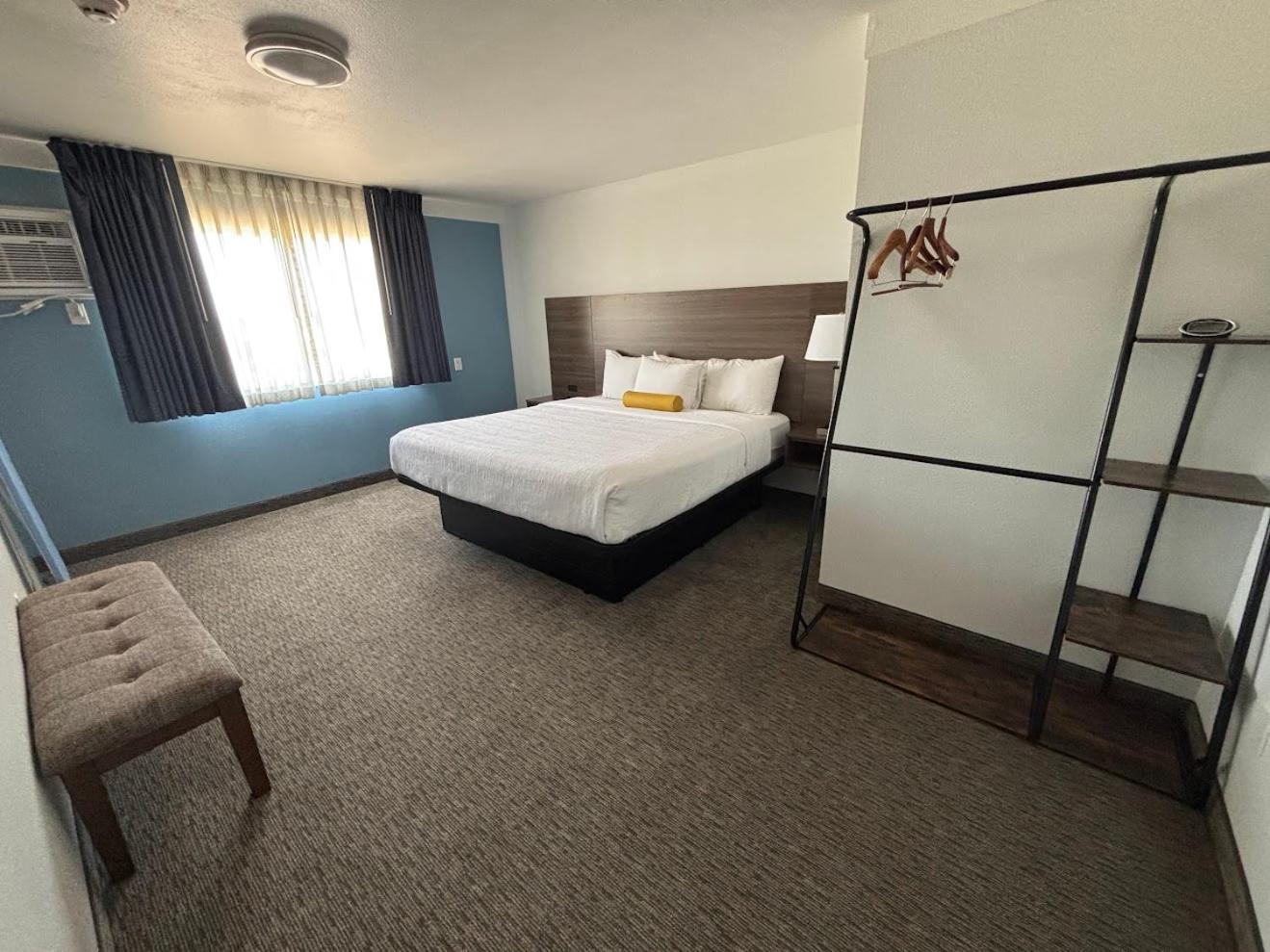 Hotel Pommier Indianola Екстер'єр фото
