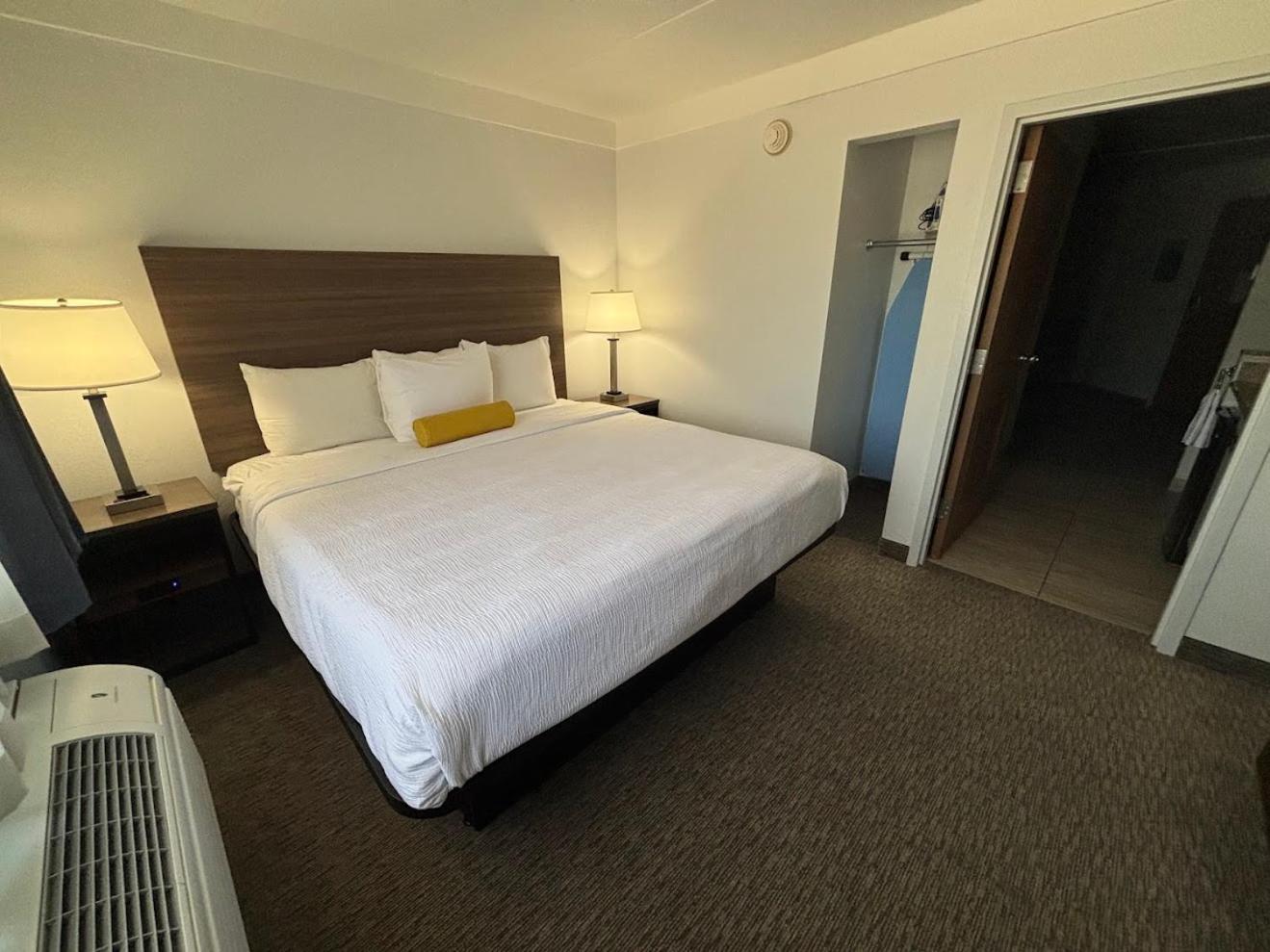 Hotel Pommier Indianola Екстер'єр фото